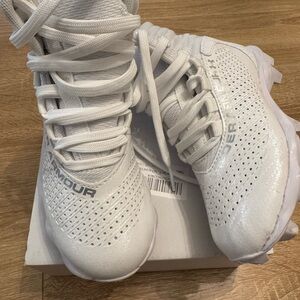 Under Armour White Athletic Shoes with Aggressive Tread